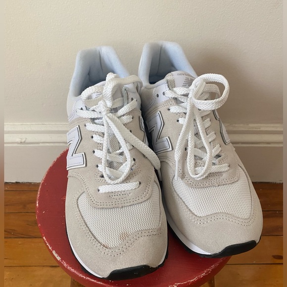 New Balance 574 Core women’s size 10 sneaker - Picture 9 of 9